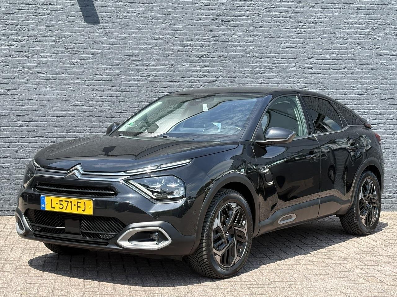 Citroën C4 1.2 Puretech Shine | Afneembare Trekhaak 1200 Kg, Auto's, Gebruikt, 1199 cc, Zwart, 3 cilinders