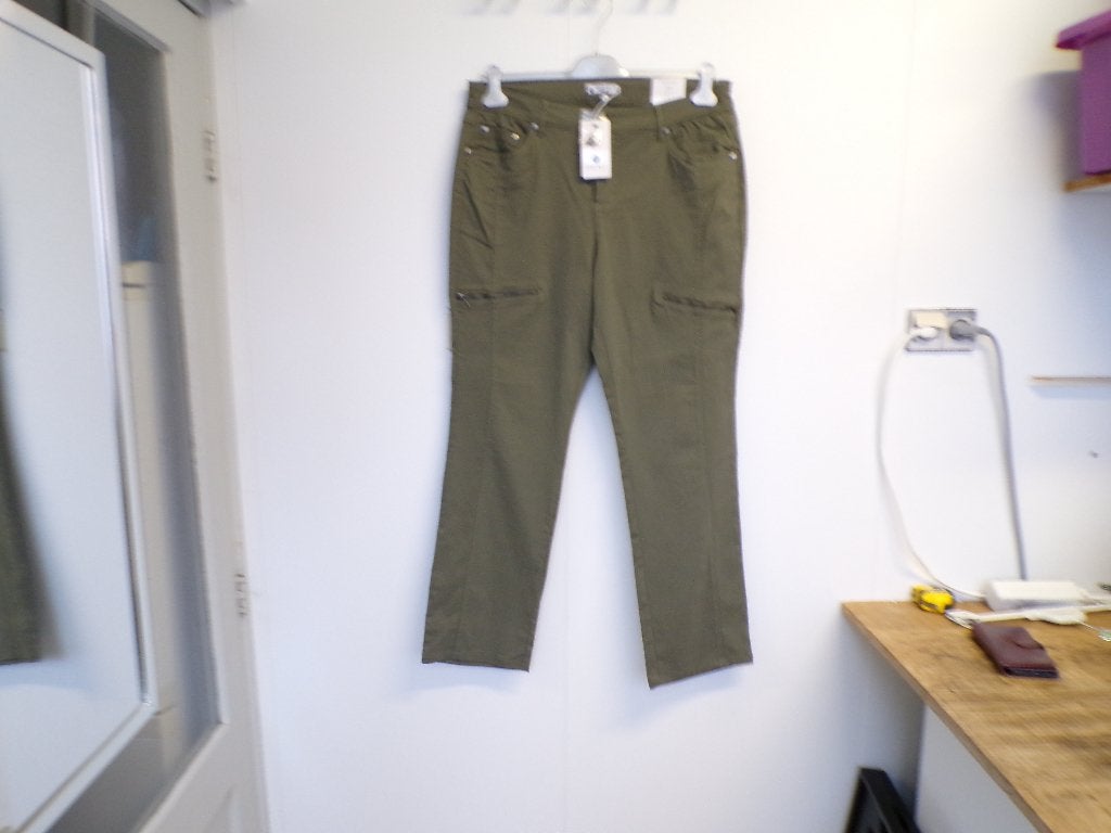 Mooie groene broek Zhenzi maat 44 nieuw!, Zhenzi, Nieuw, Ophalen of Verzenden, Nvt
