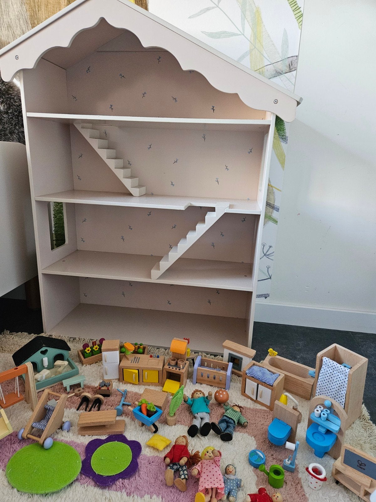 Compleet Petit Amelie Poppenhuis met houten accessoires, Kinderen en Baby's, Ophalen, Zo goed als nieuw, Poppenhuis