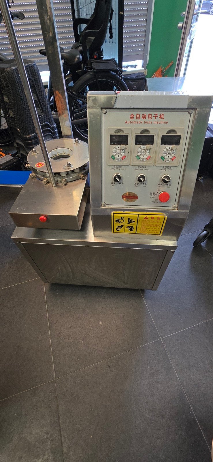 Automatische Broodjesmachine - Perfect voor Bakkerijen, Zakelijke goederen, Ophalen of Verzenden, Gebruikt