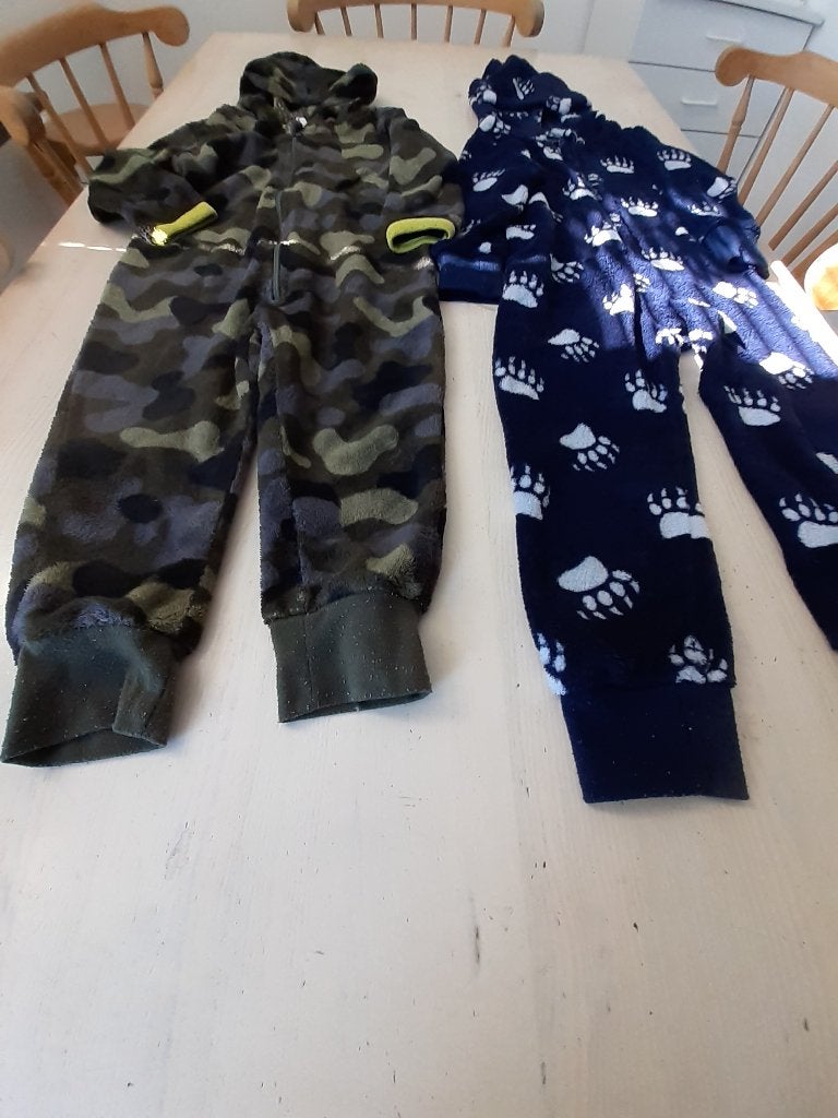 kinder onesie, Ophalen of Verzenden, Gebruikt, Maat 98