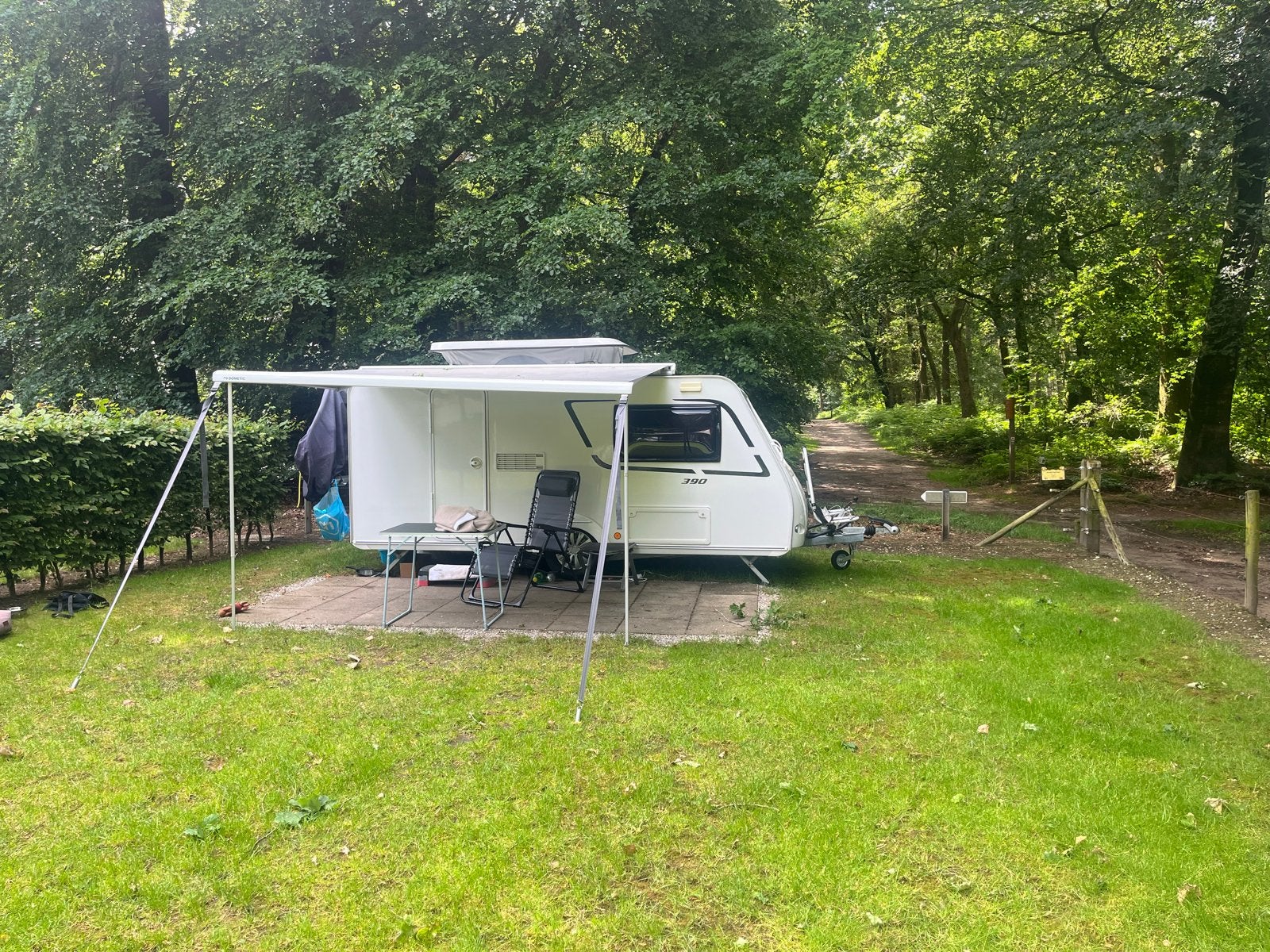Trigano Mini Freestyle 3.90 - Compacte en complete caravan, Vast bed, Trigano, Kleine zit, Particulier