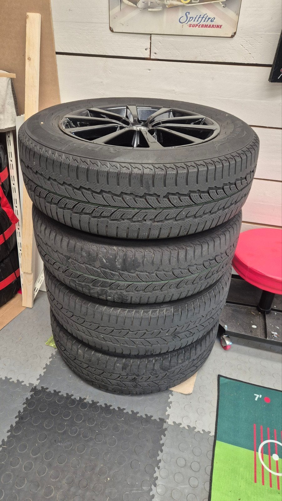 Winterwielen Peugeot 3008 (2018) - 215/65R17, Ophalen, Banden en Velgen, 17 inch, Winterbanden