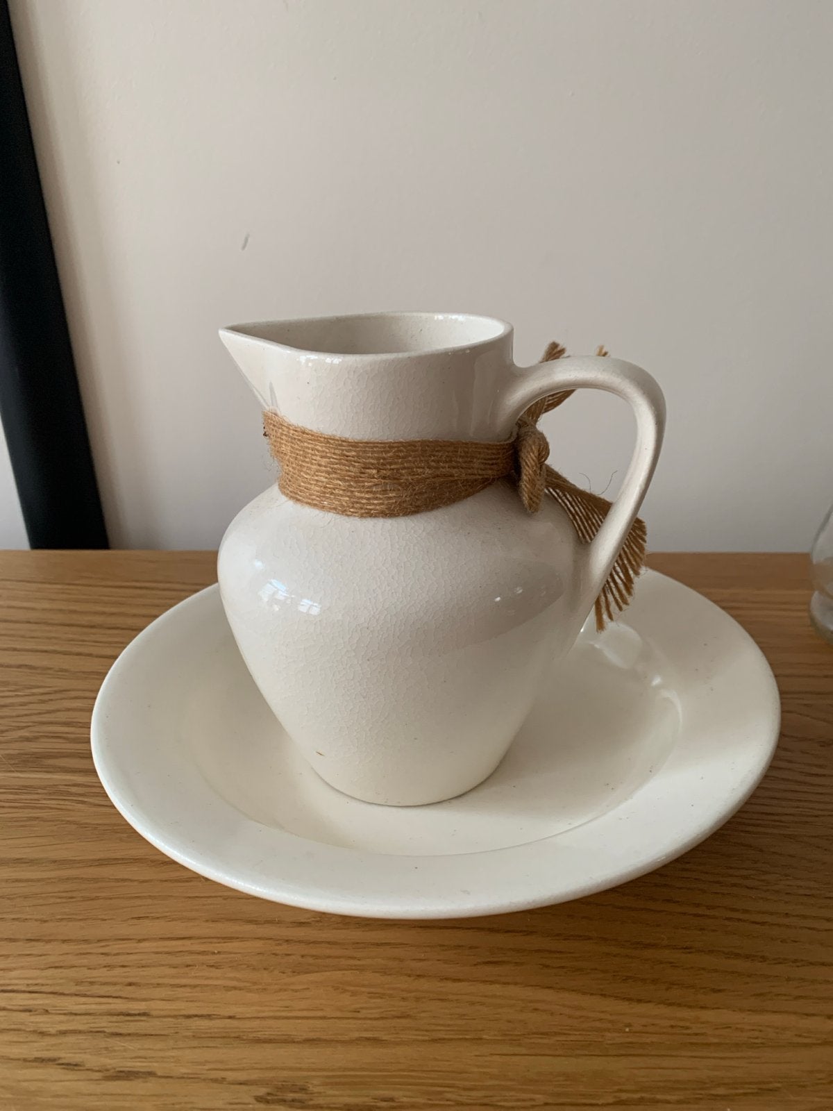 Vintage Crème Keramische Kan en Schaal Set, Antiek en Kunst, Ophalen of Verzenden