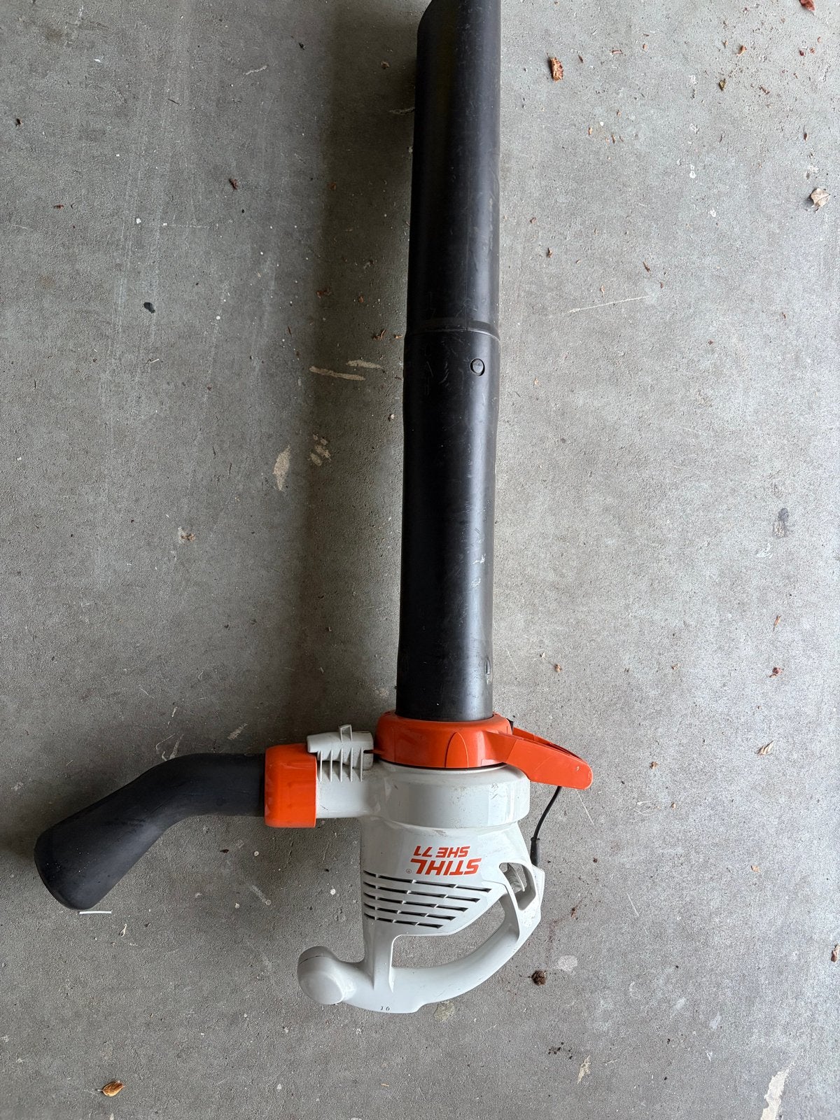 Stihl SHE 71 Bladblazer en Bladzuiger met Opvangzak, Ophalen, Gebruikt, Handgedragen, Met opvangzak