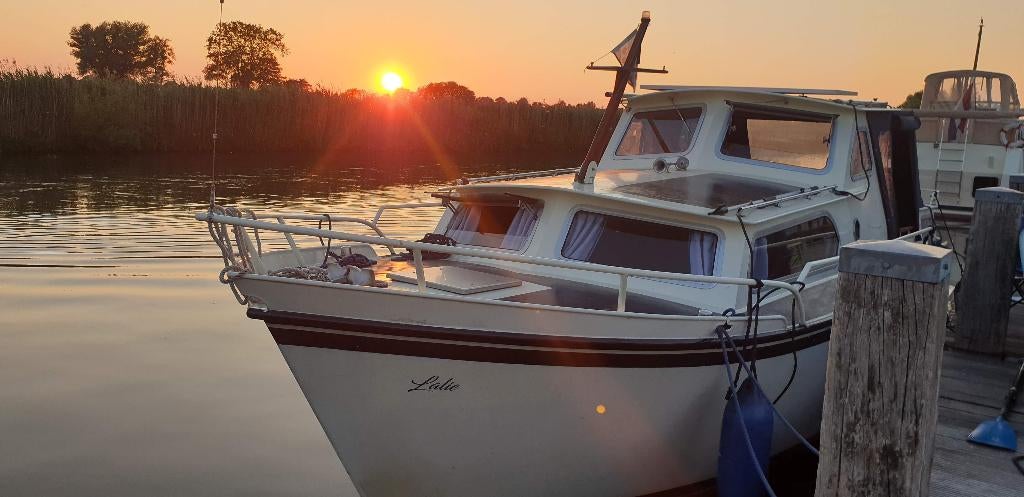 Motorkajuitboot: Curtevenne 830 AK, Watersport en Boten, Motorboten en Motorjachten, Ophalen, Gebruikt, Staal, Diesel