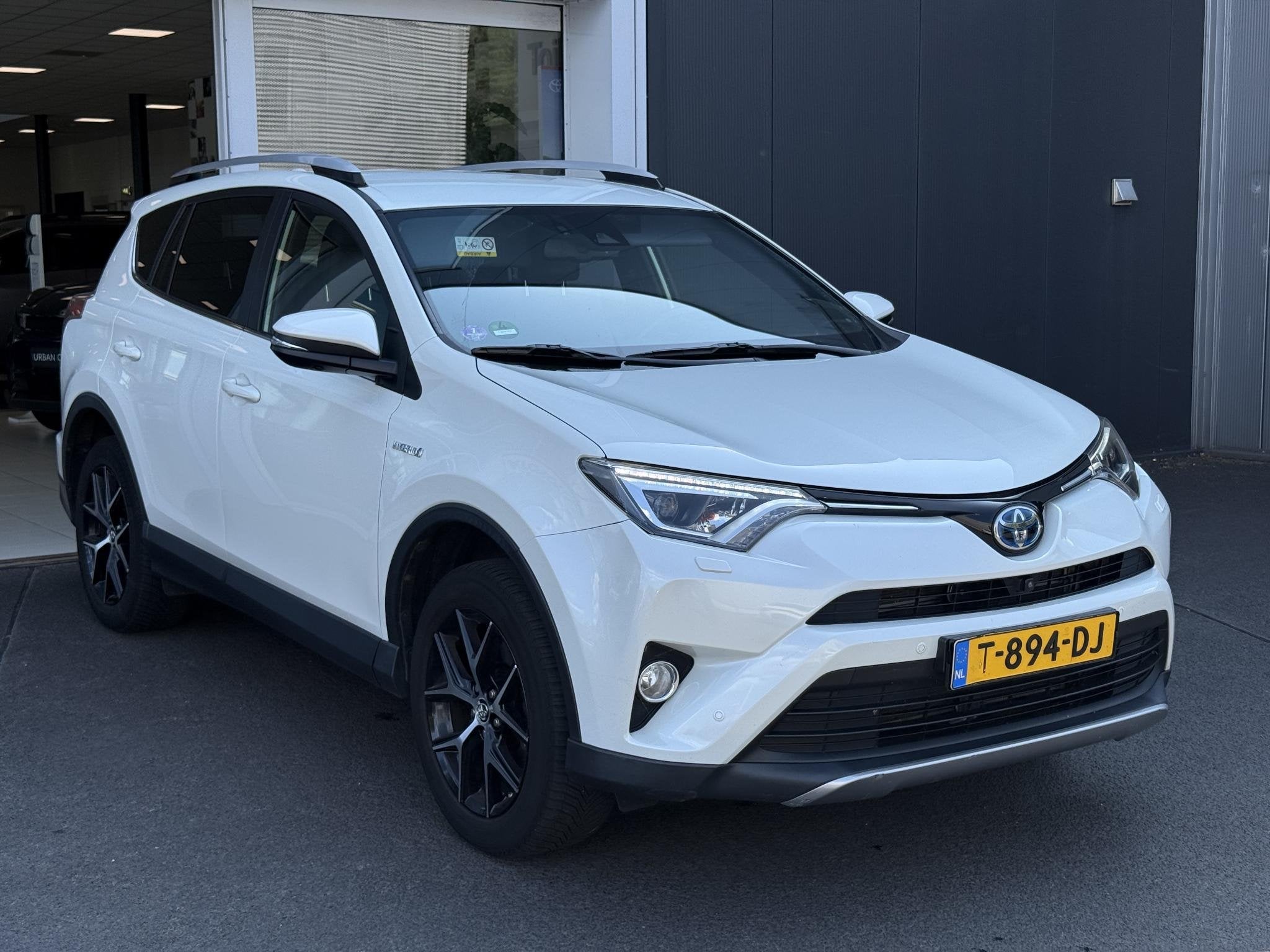 Toyota RAV4 2.5 Hybrid AWD Style | Trekhaak | All-season | D, Gebruikt, Euro 6, 1650 kg, Bedrijf