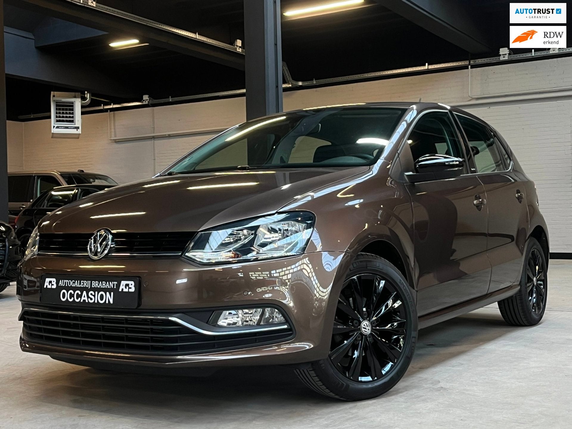 Volkswagen Polo 1.0 Allstar Airco/Carplay/Cruise/ZeerNette/P, Auto's, Voorwielaandrijving, Gebruikt, Bruin, 60 pk