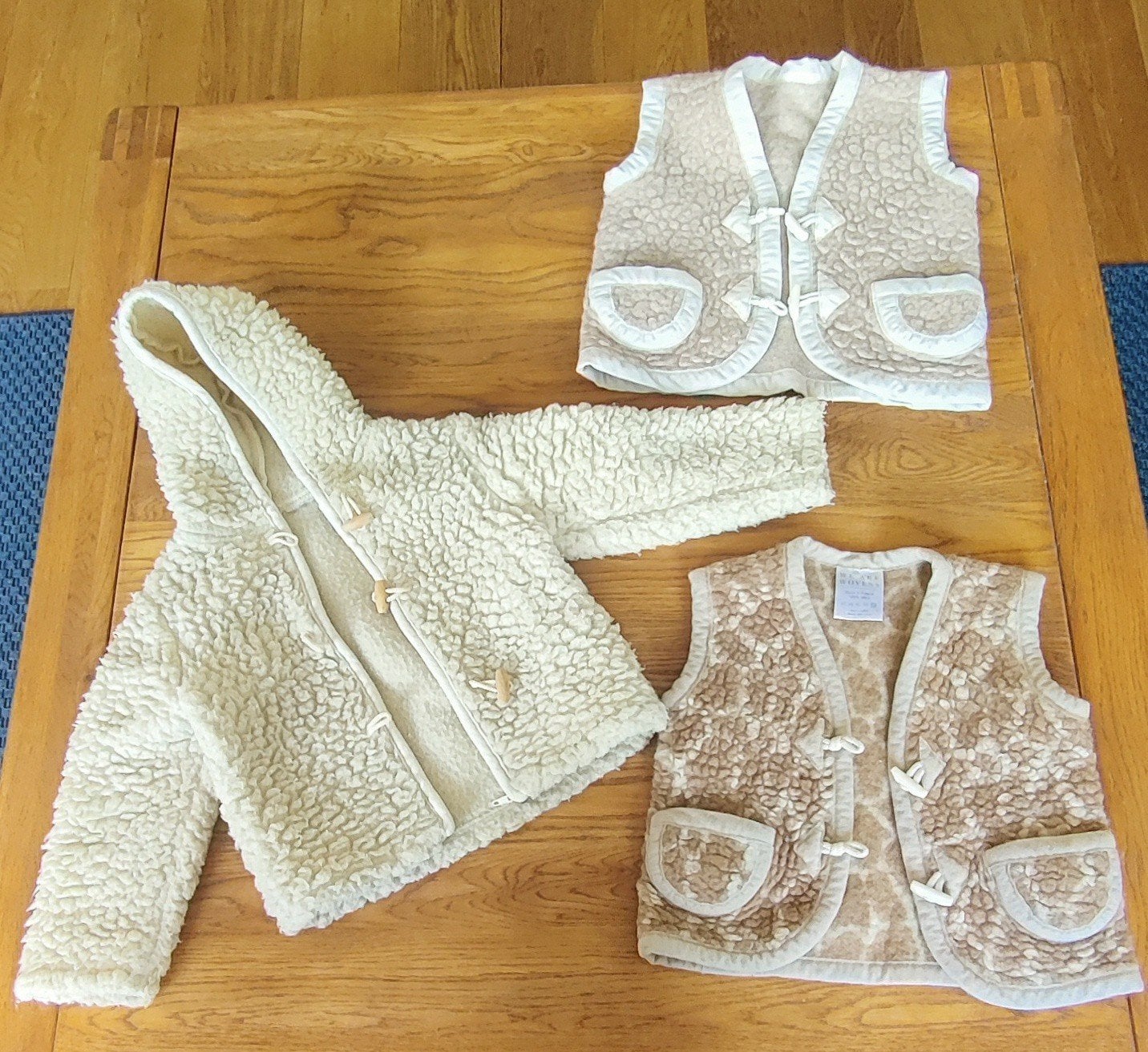 100% wool 2 vests and 1 jacket, Ophalen, Jongen of Meisje, Trui of Vest, Zo goed als nieuw