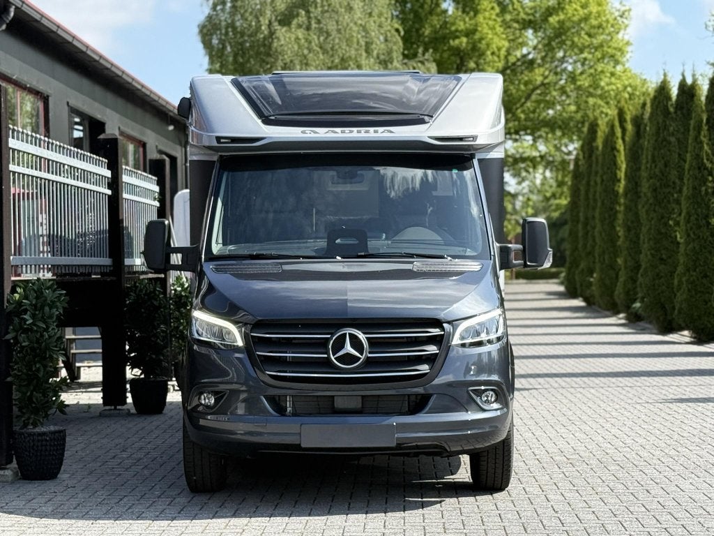 Foto 9 van - Adria Coral Supreme 670 SL - Mercedes camper -