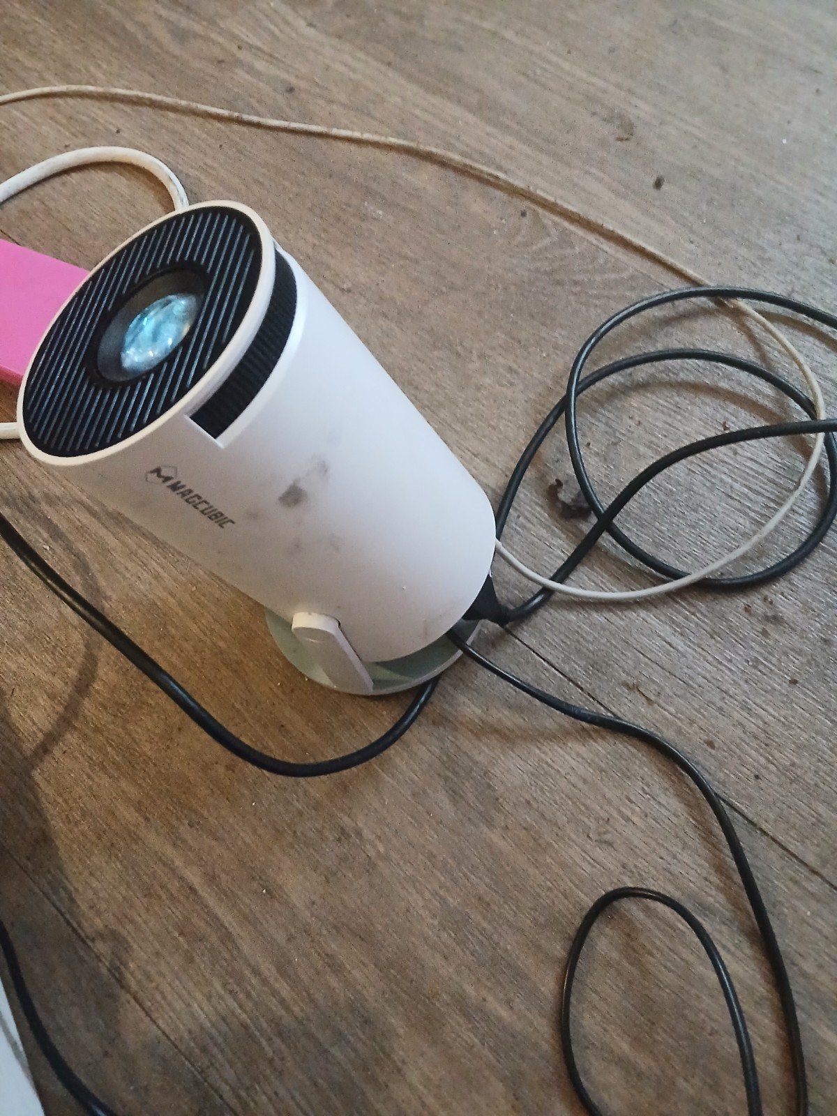 beamer hy300 kan zonder afstandbediening met de hy300 app, Audio, Tv en Foto, Beamers, Ophalen of Verzenden, LED