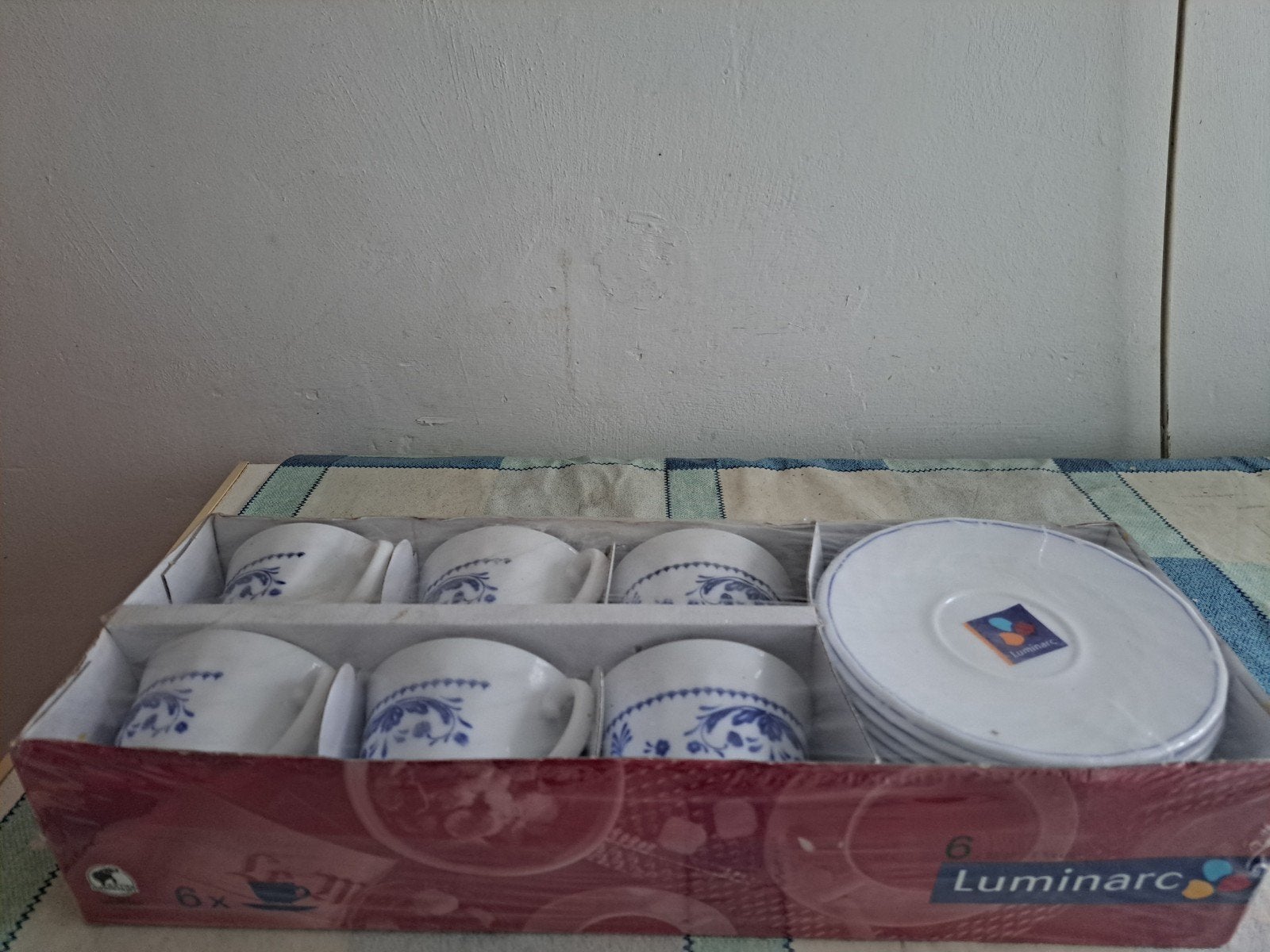Nieuwe luminarc koffieset 6-delig, Ophalen of Verzenden, Nieuw, Overige stijlen, Bord(en)