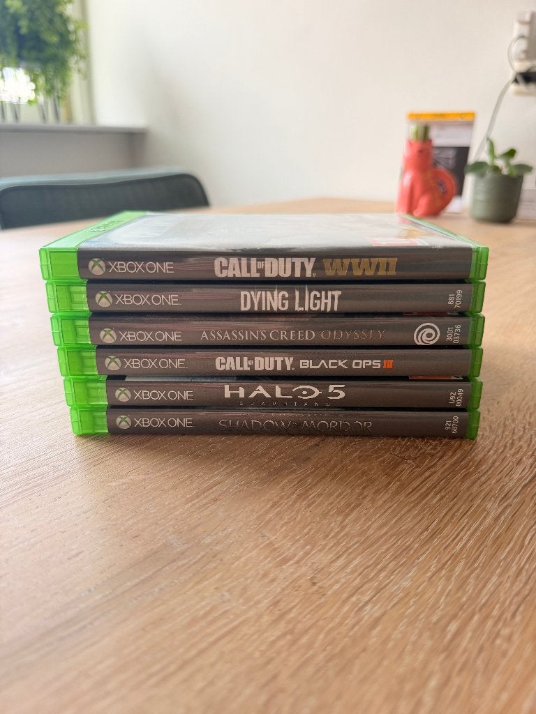 Xbox One games: Dying Light, Assassin's Creed: Odyssey, Spelcomputers en Games, Vanaf 18 jaar, 1 speler, Zo goed als nieuw, Eén computer