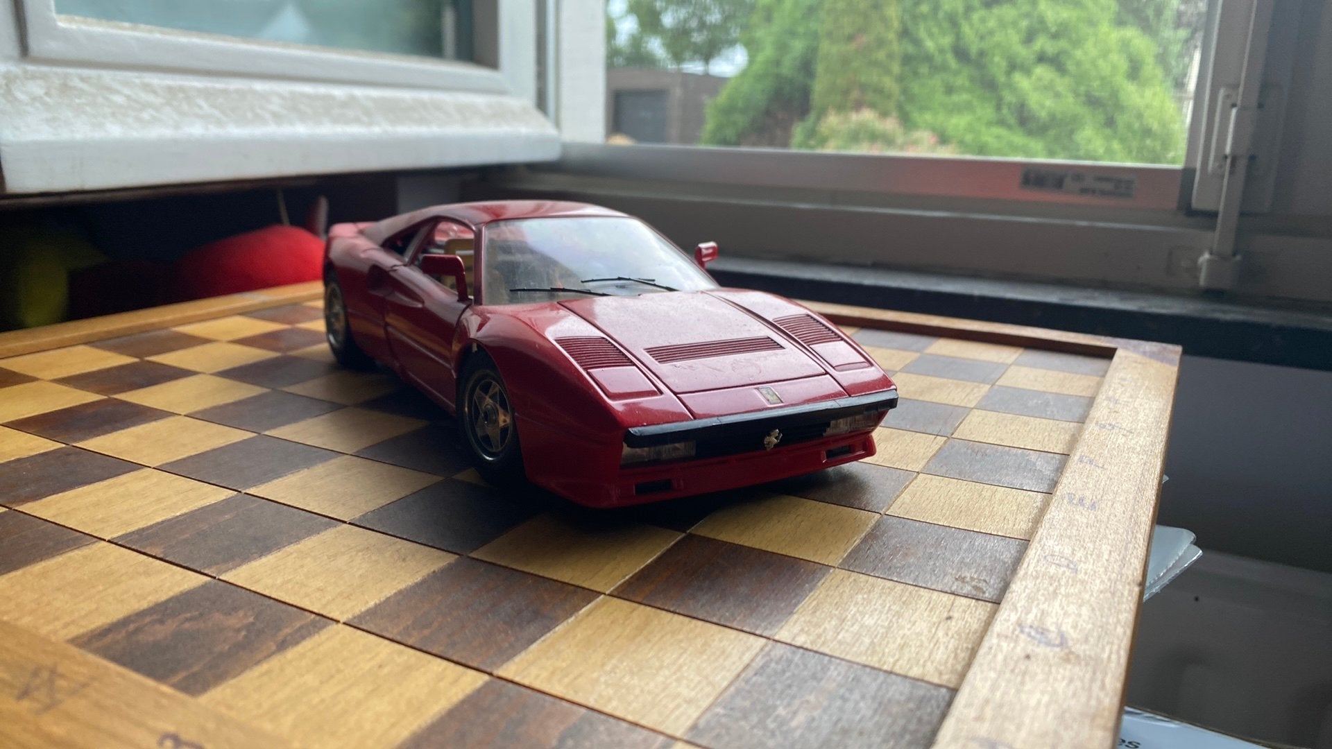 Burago 1984 ferrari GTO 1/18 modelauto, Hobby en Vrije tijd, Modelauto's | 1:18, Ophalen of Verzenden, Zo goed als nieuw, Auto