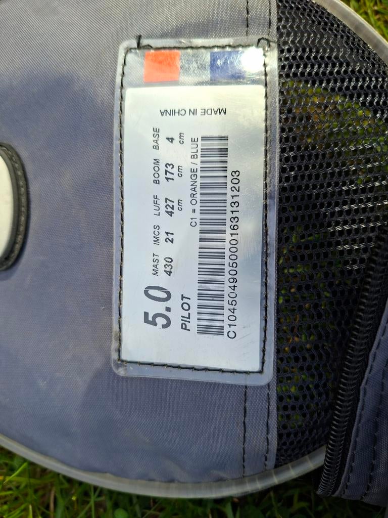 5.0 zeil incl mast en giek incl trapeze en rugtrapeze, Watersport en Boten, Windsurfen, Ophalen, Gebruikt, Complete set