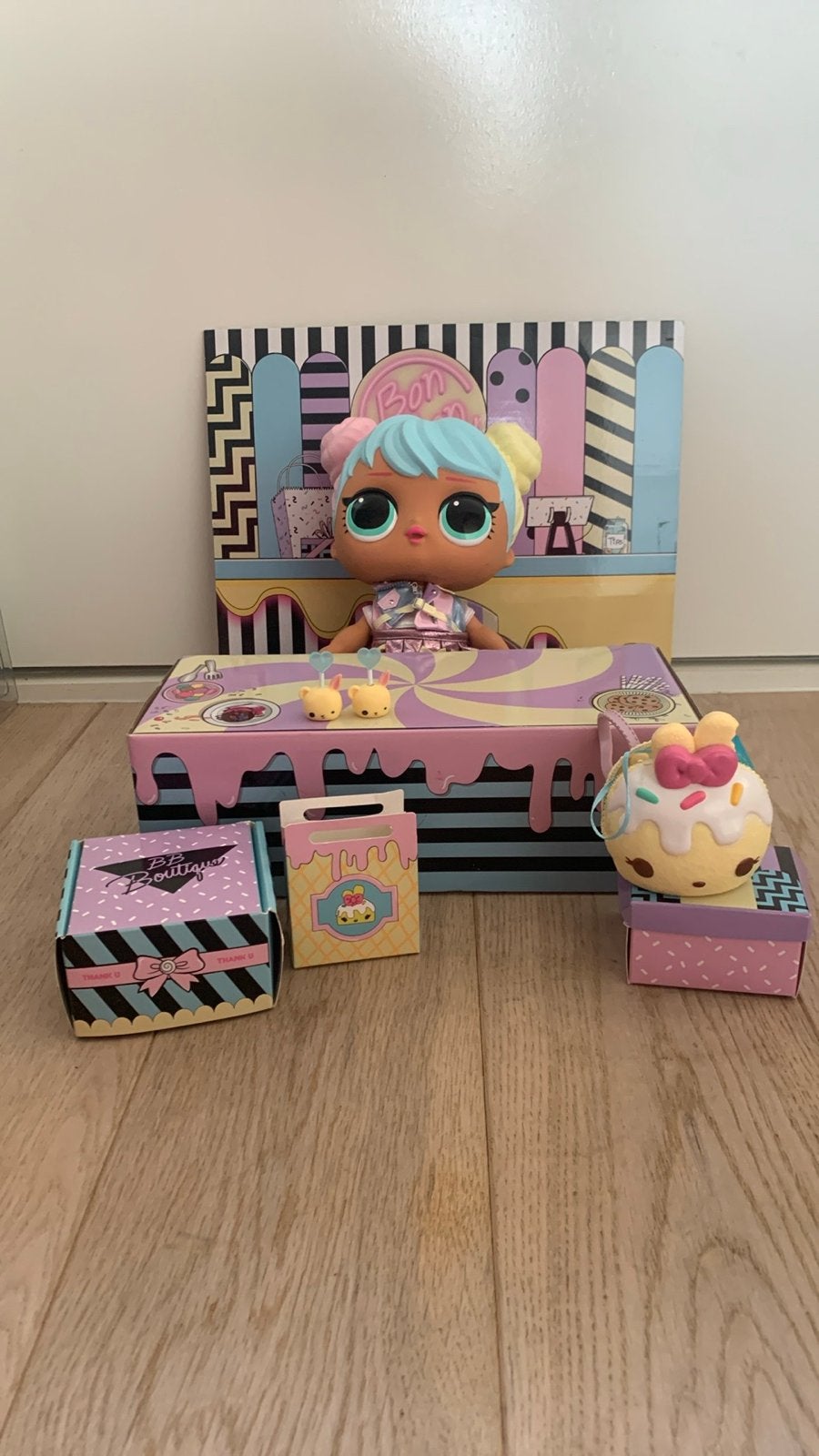 LOL Surprise OMG Big B.B. Doll Bon Bon met accessoires, Ophalen of Verzenden, Zo goed als nieuw, Overige typen
