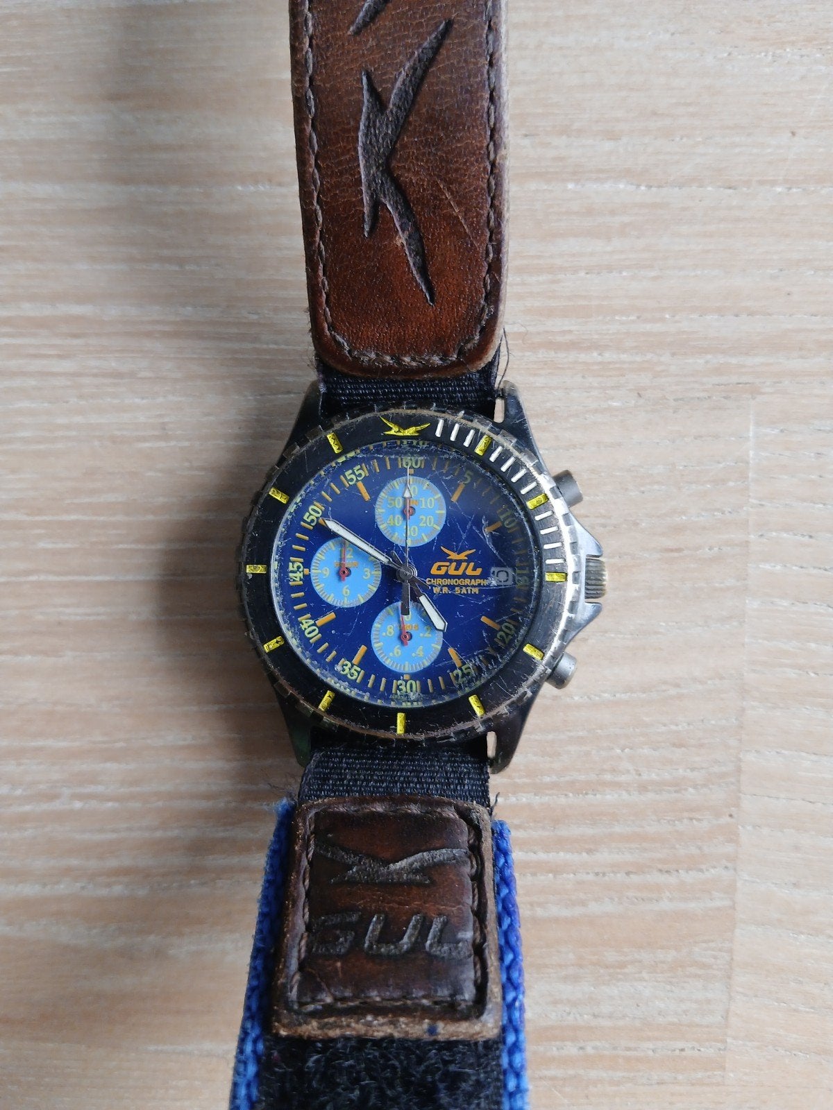 GUL chronograph horloge met klitttebandsluiting., Ophalen of Verzenden, Overige materialen, Overige merken, 1960 of later