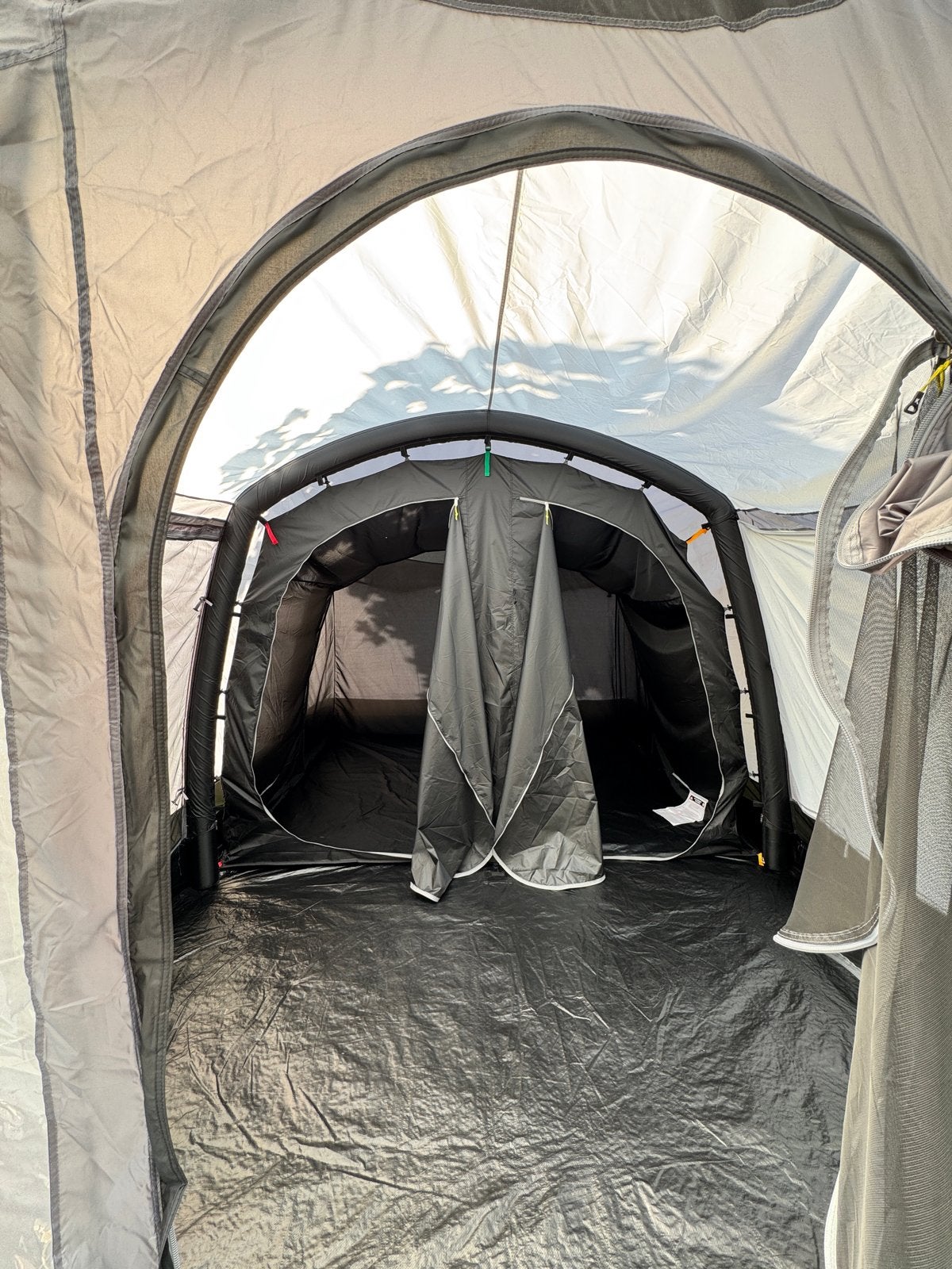 Kampa Hayling 4 Air opblaasbare familietent, Ophalen of Verzenden, Zo goed als nieuw, Tot en met 4