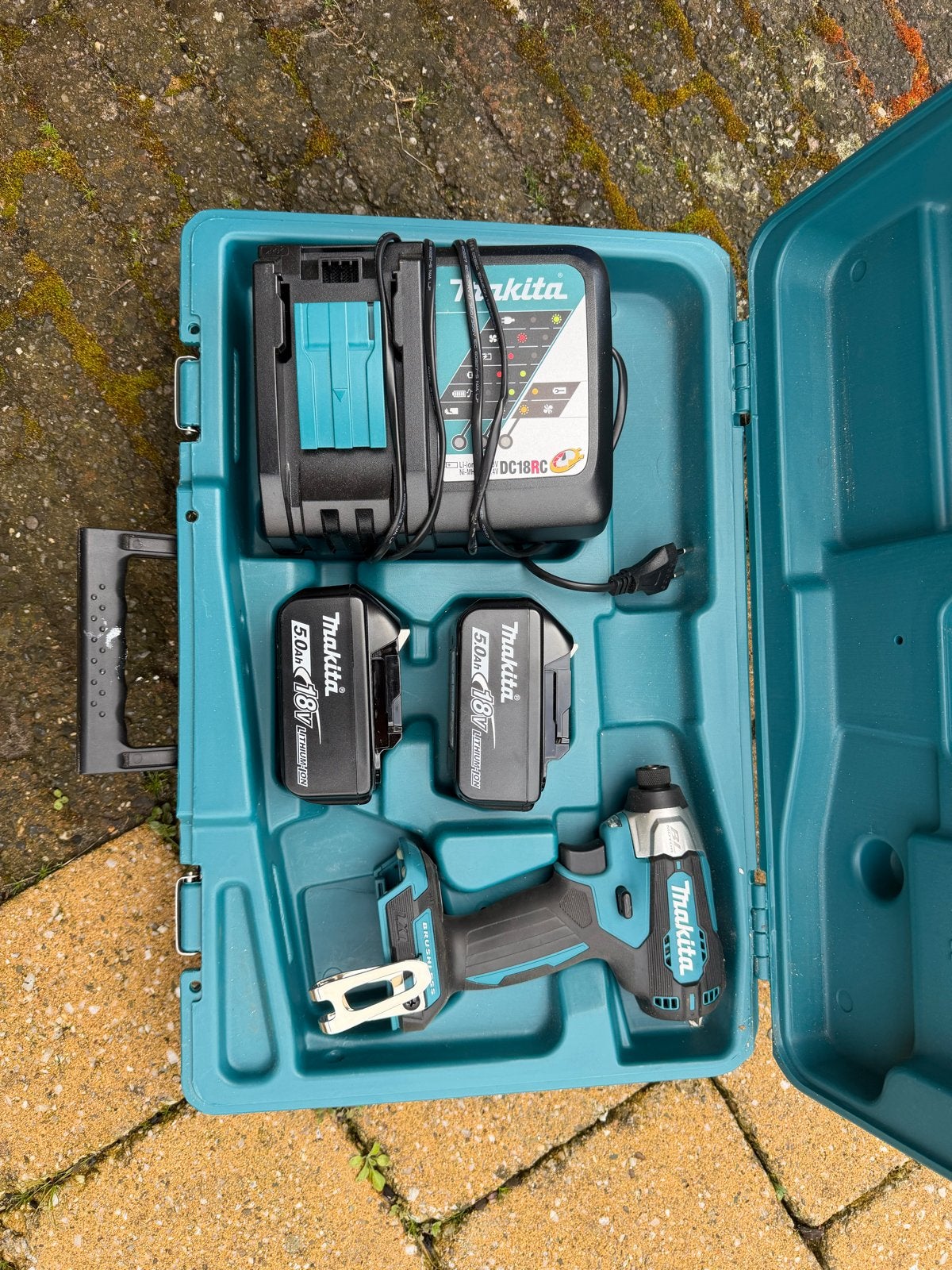 Nieuwe Makita XGT Set: Slagschroevendraaier, Slagmoersleutel, Doe-het-zelf en Verbouw, Gereedschap | Boormachines, 600 watt of meer