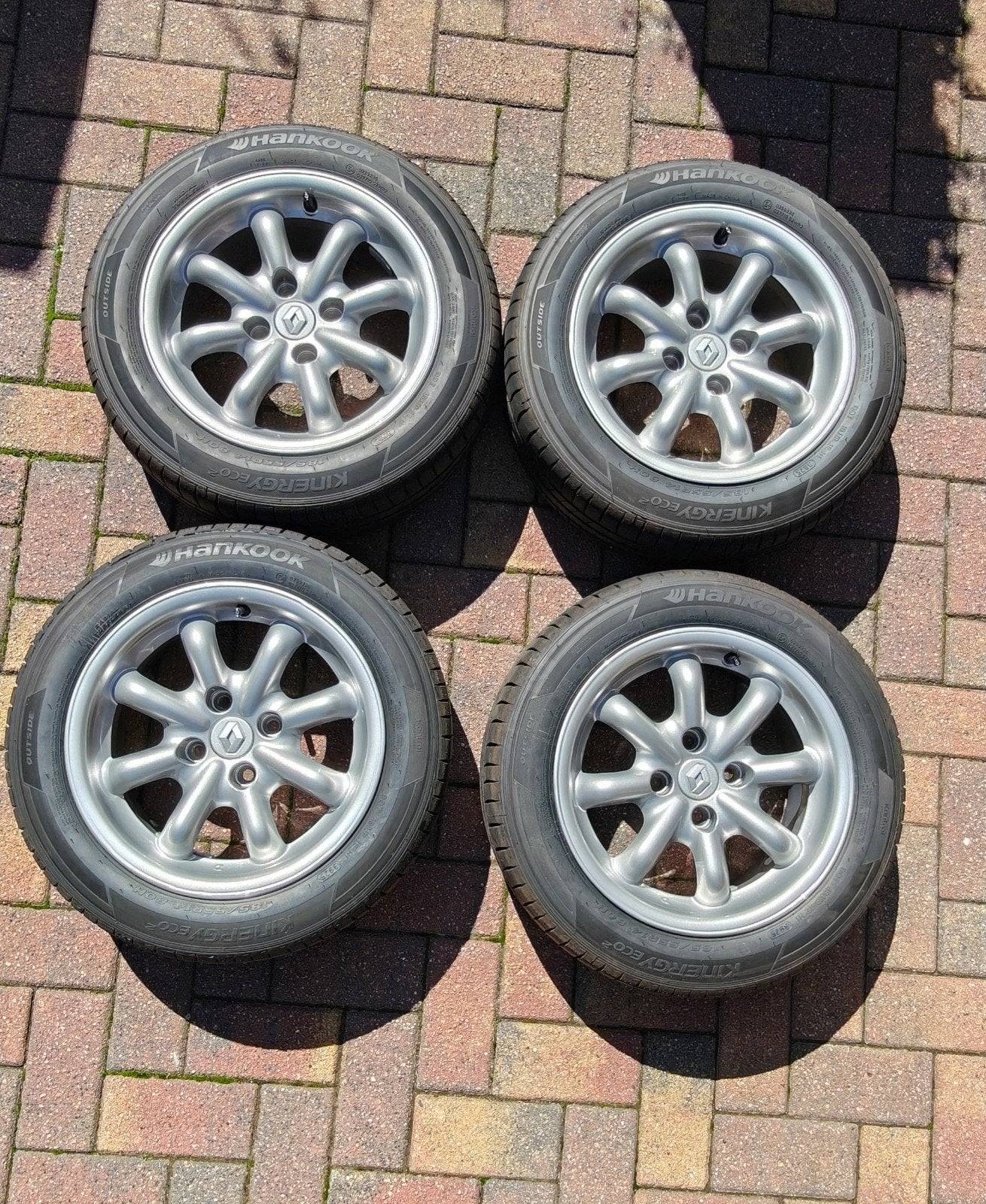 Renault 14 Inch Intra, Ophalen