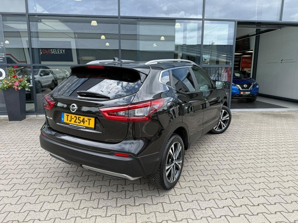 Nissan Qashqai 1.2 N-Connecta *Panoramadak & Cruise Control*, Auto's, Nissan, Voorwielaandrijving, Stof, Gebruikt, Euro 6