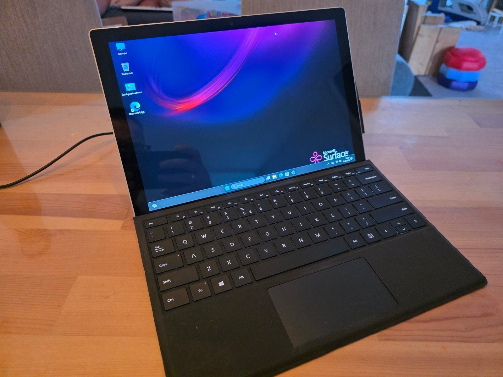 Microsoft surface pro 7 +, Computers en Software, Windows Laptops, 256 GB, 2 tot 3 Ghz, Qwerty, 8 GB