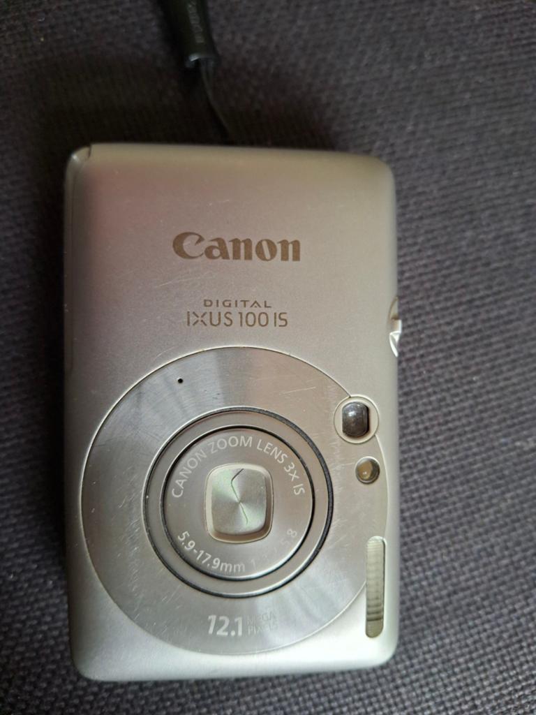Canon Digital IXUS 100 IS Compact Camera - Zilver, Audio, Tv en Foto, Fotocamera's Digitaal, Ophalen of Verzenden