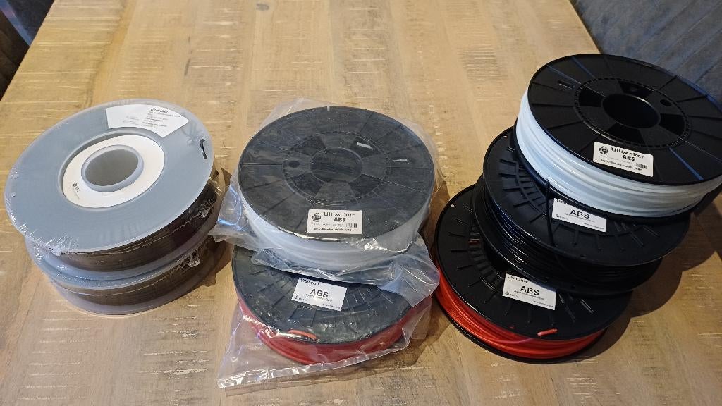 3D-print filament - Ultimaker ABS 2.85mm - 7x ~750gr, Computers en Software, 3D-printerbenodigheden, Ophalen, Zo goed als nieuw