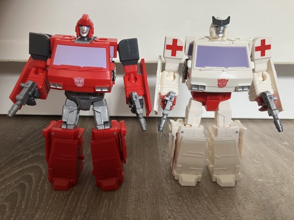 Transformers Mech Planet G1 Style Ironhide & Ratchet set, Verzamelen, Transformers, G1, Ophalen of Verzenden, Zo goed als nieuw