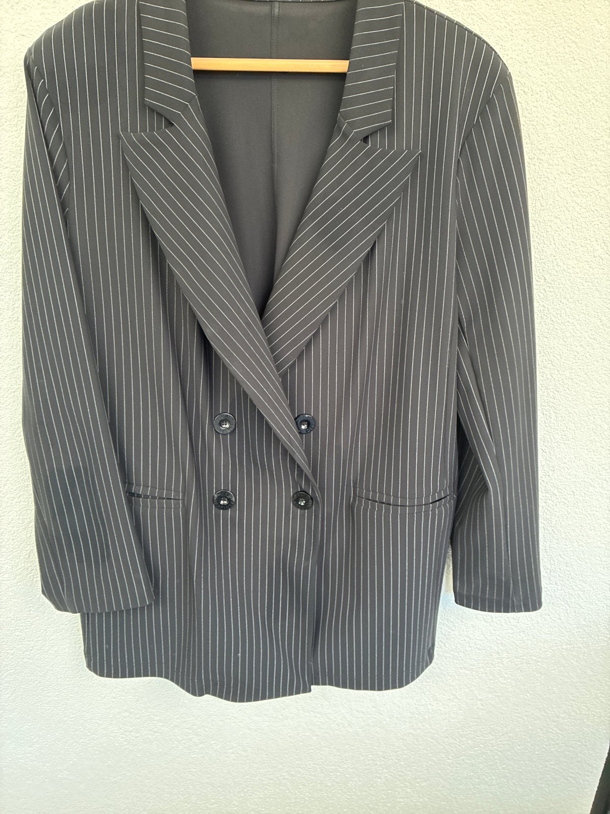 Studio Anneloes zwart wit krijtstreep pak (jasje en broek), Kostuum of Pak, Zwart, Maat 46/48 (XL) of groter, Ophalen of Verzenden