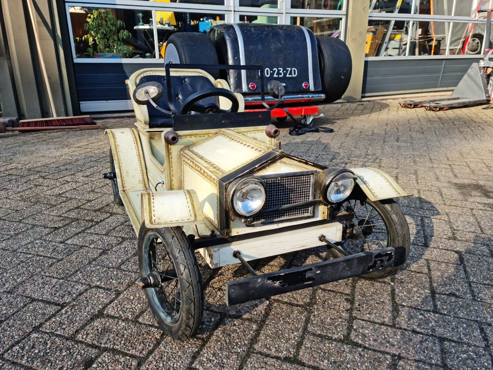 Unieke Kinder Trapauto - Klassieke Auto Stijl, Ophalen, Gebruikt, Trapvoertuig