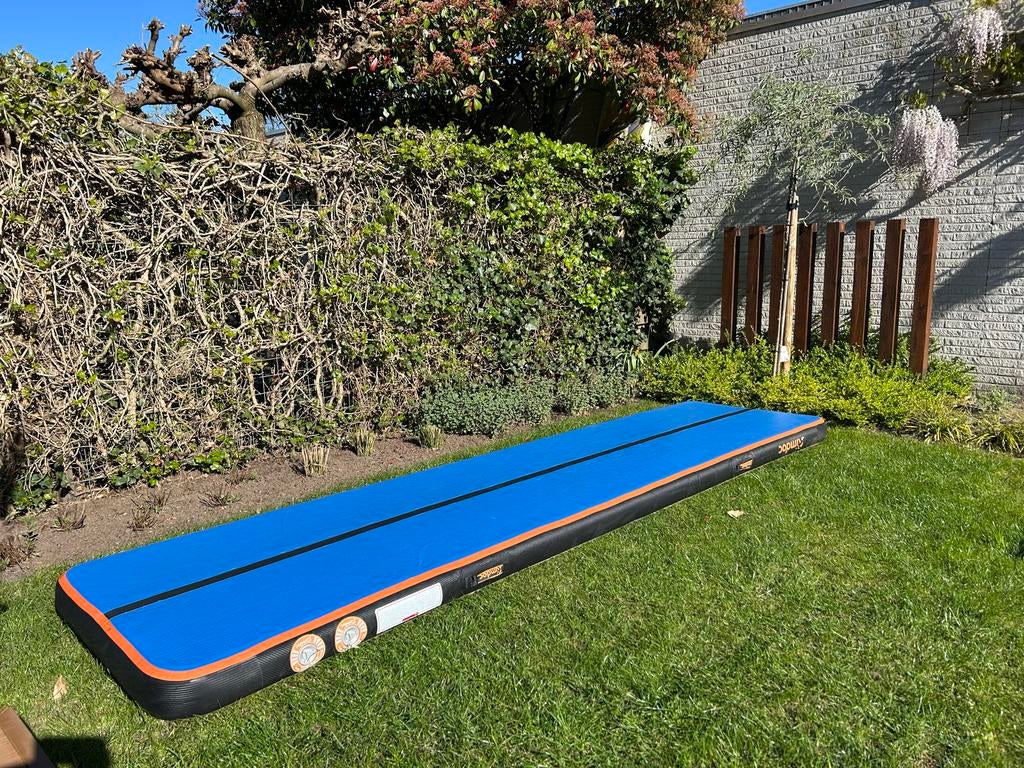 AirTrack 400x100x15 met pomp en gratis mini AirBlock, Ophalen, Zo goed als nieuw