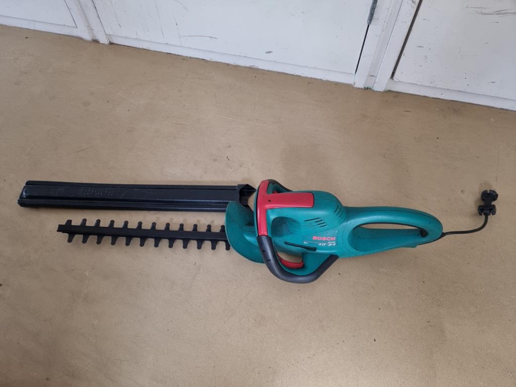 Heggenschaar Bosch AHS 40-24. Elektrisch., Tuin en Terras, Heggenscharen, Ophalen, Gebruikt, Elektrisch