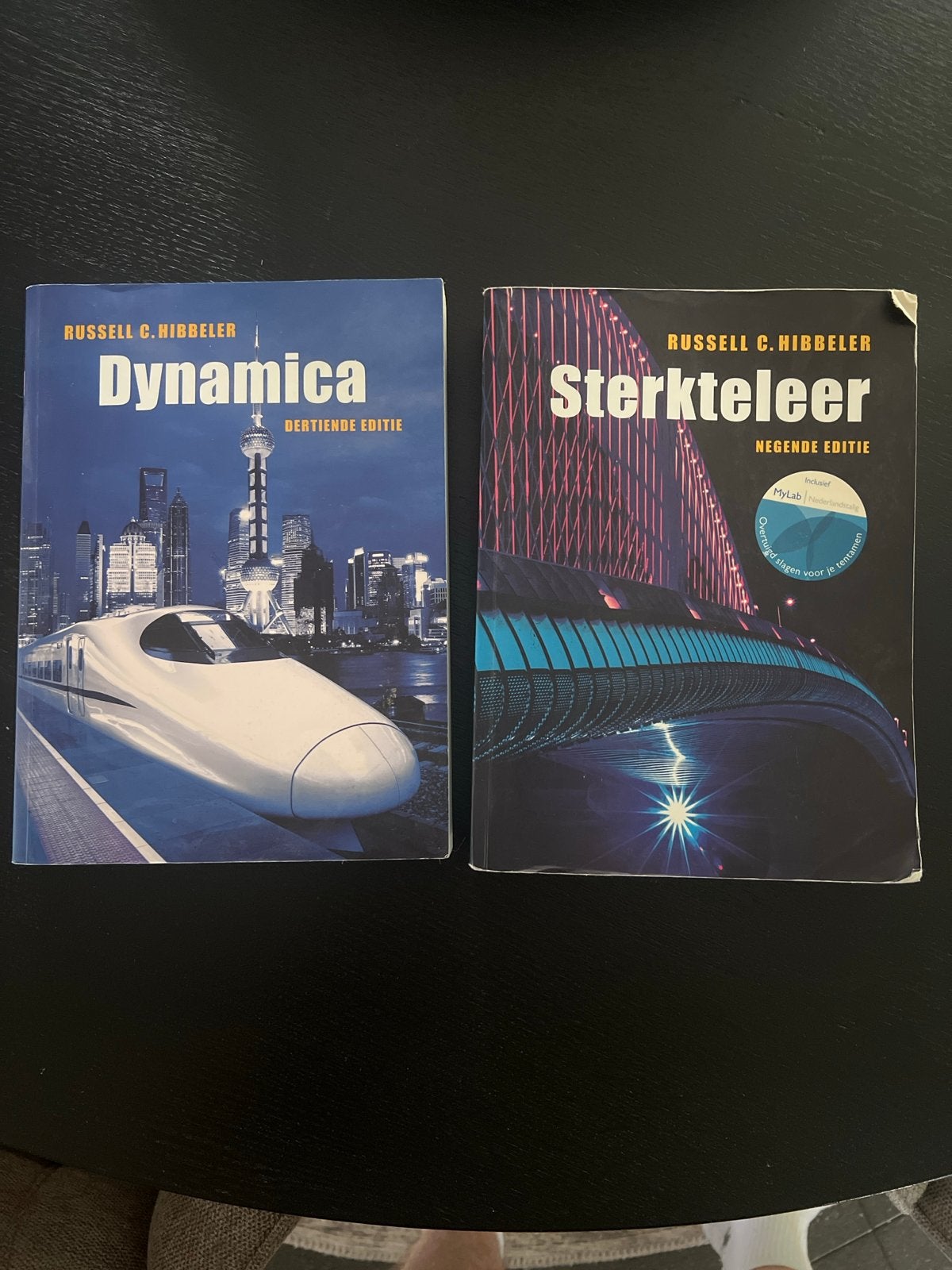 Dynamica & Sterkteleer - Russell C. Hibbeler, Ophalen of Verzenden, Beta, Gelezen, HBO