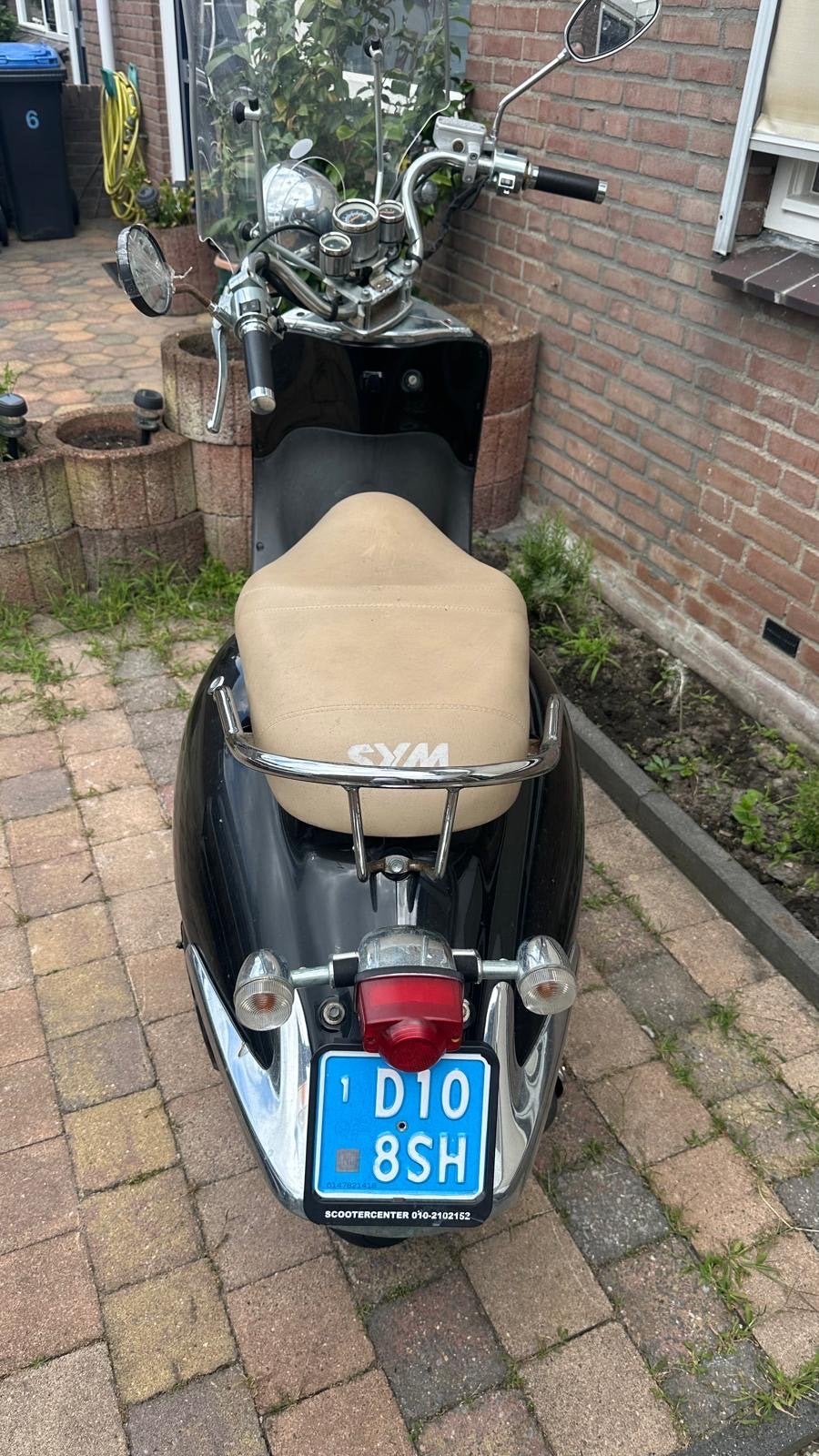 Sym scooter, Fietsen en Brommers, Snorfietsen en Snorscooters, Ophalen of Verzenden, Gebruikt, Benzine, SYM