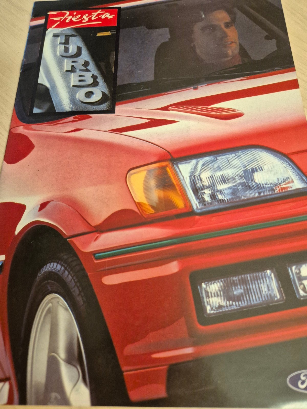 jaren 80 Nederlands Ford Fiesta TURBO folder óók kleuren, Ophalen of Verzenden, Zo goed als nieuw, Ford