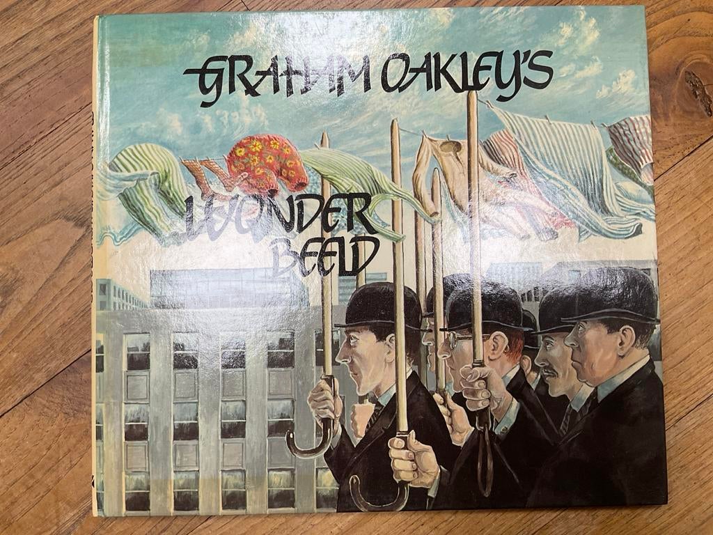Graham Oakley's Wonder Beeld - Vintage Kinderboek, Ophalen of Verzenden, Gelezen, Fictie algemeen