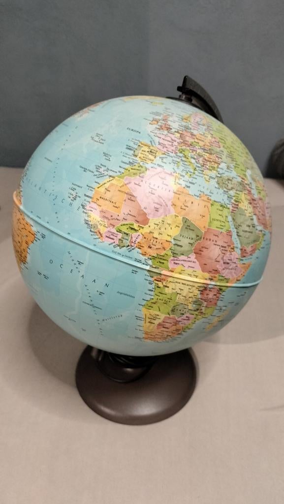 Verlichte Wereldbol - Educatief en Decoratief, Ophalen of Verzenden, Verlicht, Zo goed als nieuw