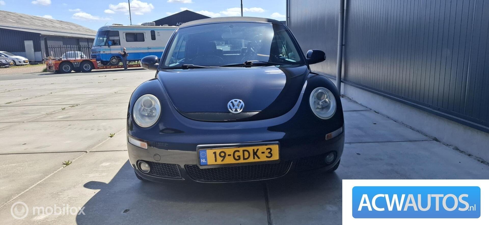 Volkswagen New Beetle Cabriolet 1.8-20V T Highline, Voorwielaandrijving, Beetle (Kever), 4 cilinders, 4 stoelen