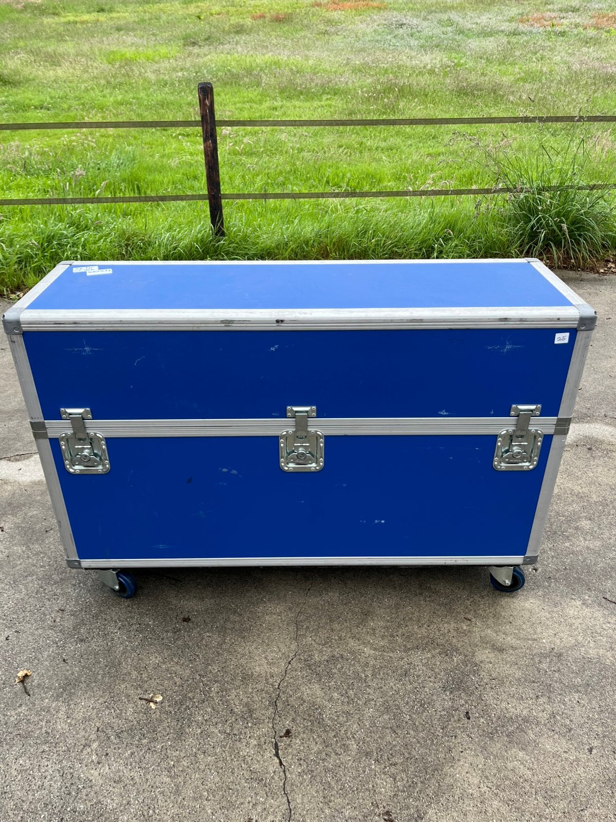 Tv kist / flightcase 55 inch + 2x samsung tv, Ophalen, Zo goed als nieuw, Overige instrumenten, Flightcase