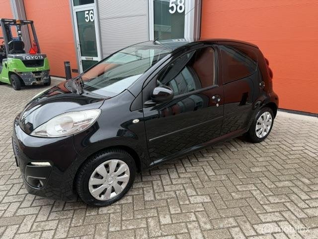 Peugeot 107 1.0 Active 5 DEURS -KM NAP- AIRCO-VEEL EXTR'S, Auto's, Voorwielaandrijving, Euro 5, Stof, Gebruikt
