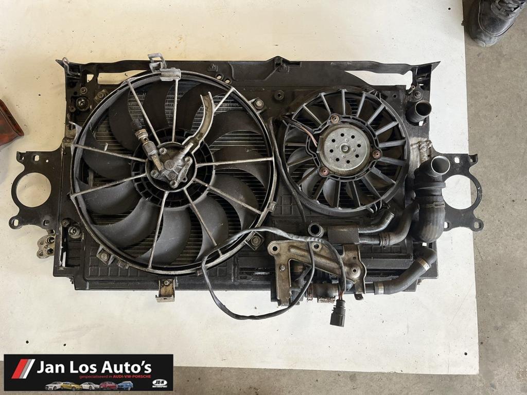 Koelpakket radiateur koelvind Audi A8 D2 8D0121223G, Gebruikt, -, -, -