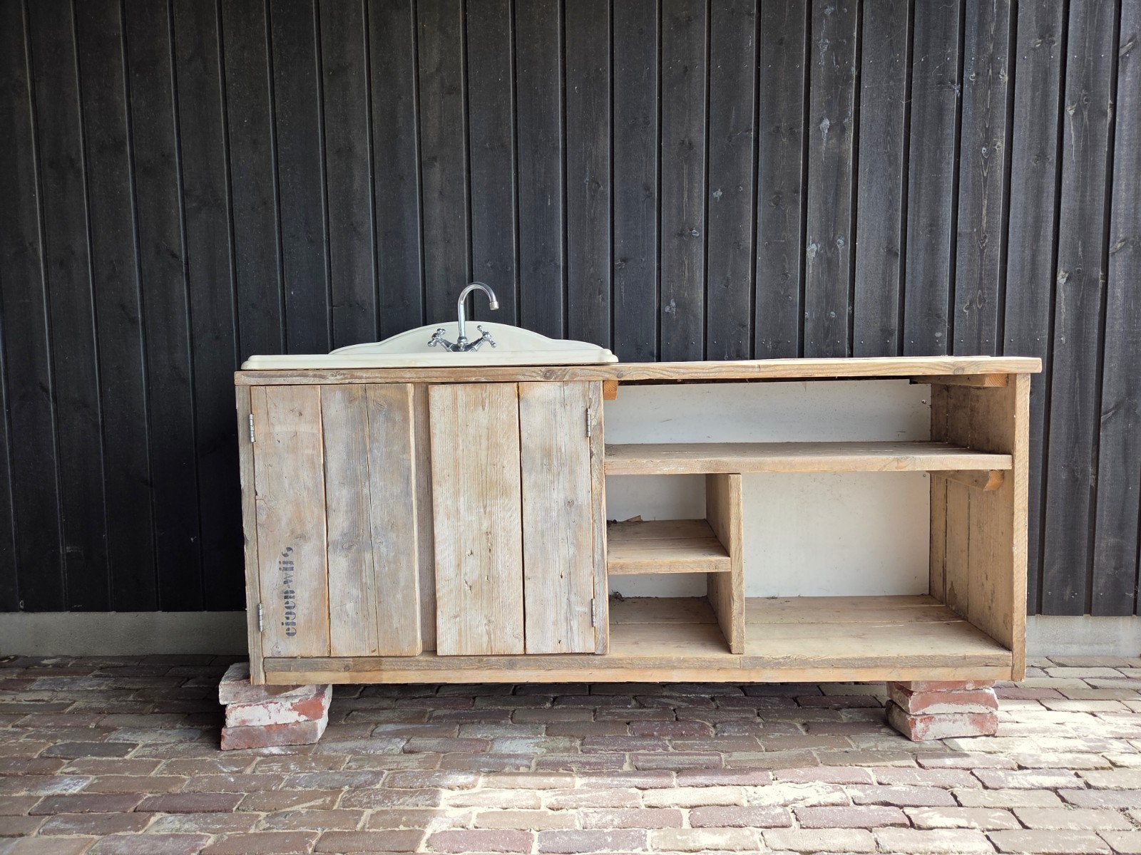 Robuuste houten wastafelmeubel met wasbak, Ophalen, Gebruikt