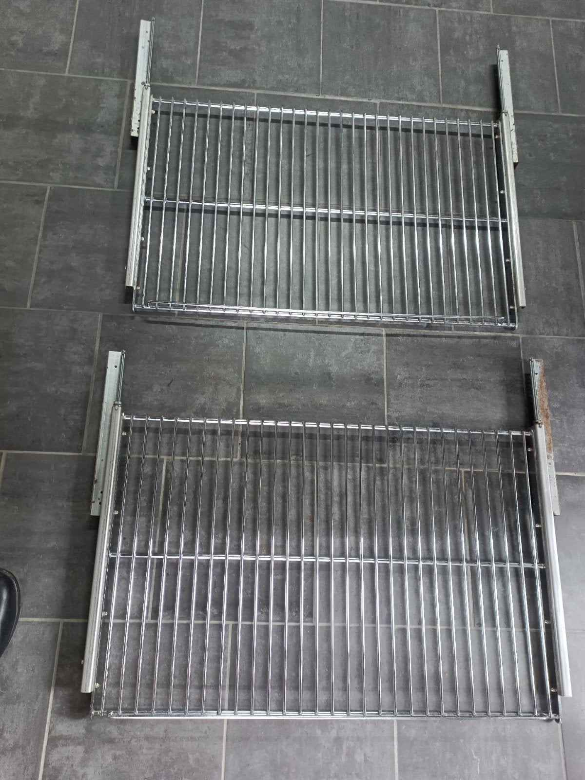Uitschuifbare chromen roosters 90 cm (2 stuks), Ophalen, Gebruikt