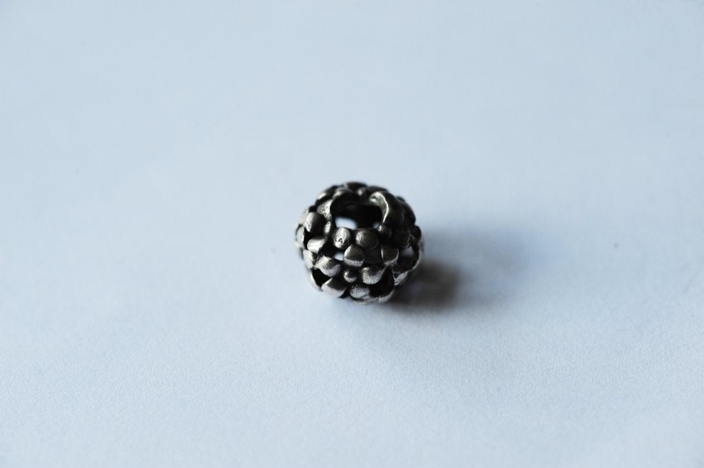 Trollbeads. Berry bead. Bolvormig. Zilver, Sieraden, Tassen en Uiterlijk, Armbanden, Ophalen, Gebruikt, Met bedels of kralen, Zilver