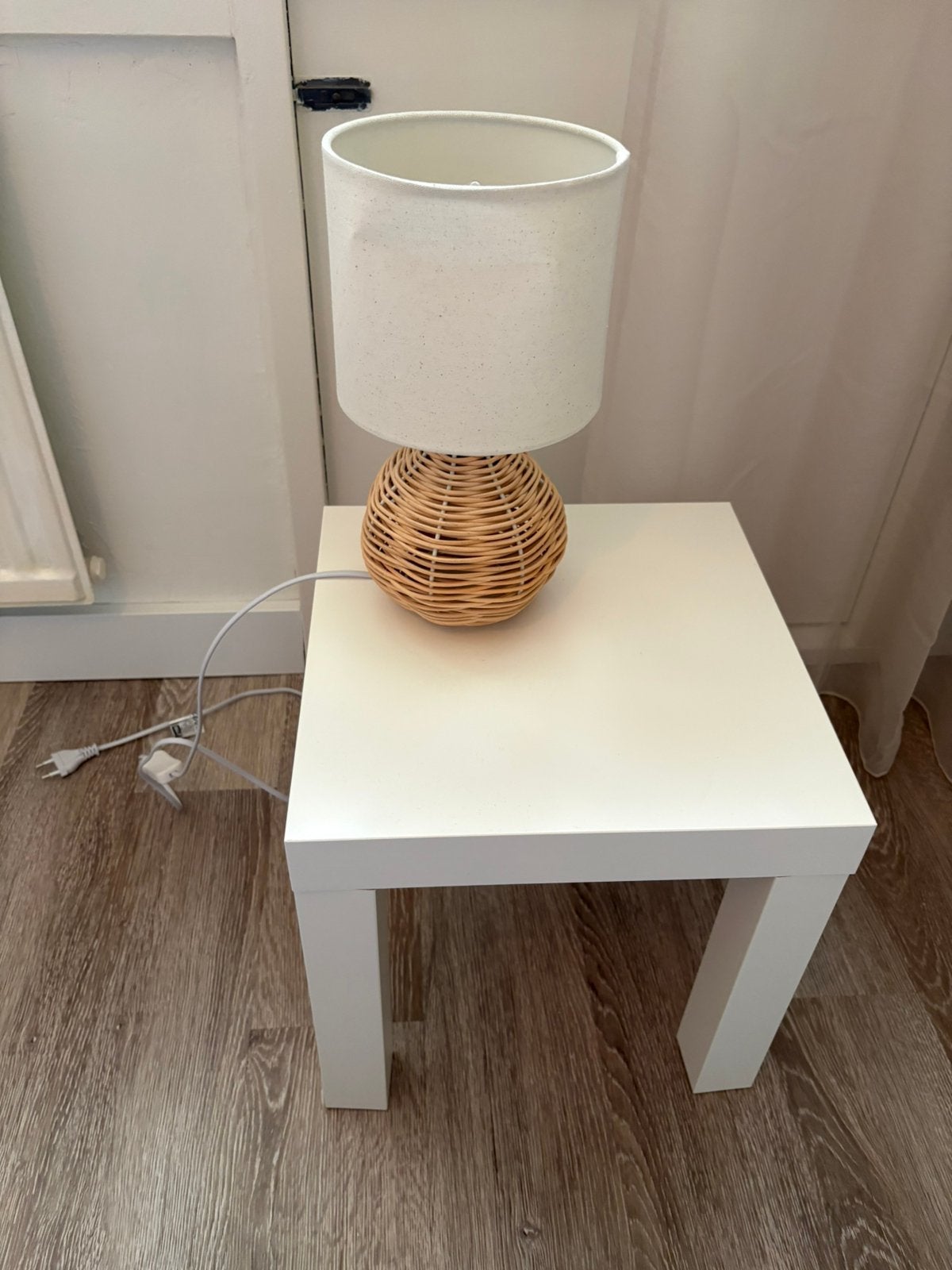 Setje lamp en tafeltje, Huis en Inrichting, Tafels | Bijzettafels, Minder dan 45 cm, Minder dan 55 cm, Rond, Ophalen of Verzenden