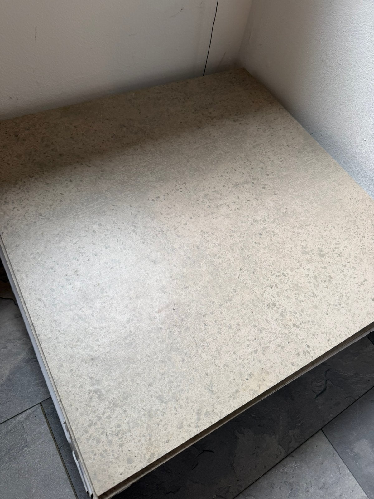 6,8 m2 Vloertegels Badkamertegels Wandtegels 60x60, Ophalen, 5 tot 10 m², Zo goed als nieuw, Vloertegels