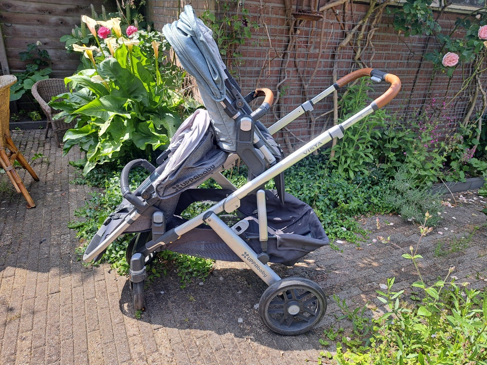 UPPAbaby Vista V2 Duowagen met reiswiegen en zitjes, Kinderen en Baby's, Kinderwagens en Combinaties, Gebruikt, Combiwagen, Verstelbare duwstang