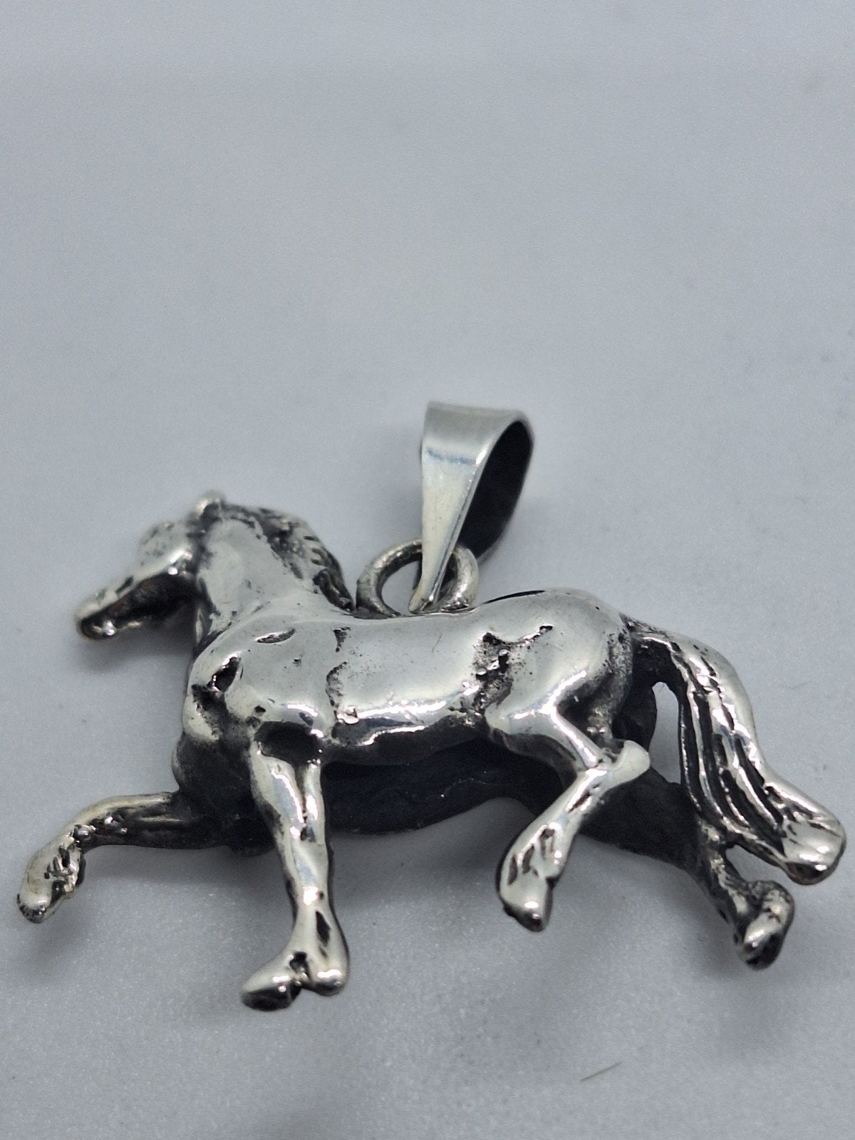 925 Massief Zilveren Fries Paard Hanger - Ruim 5 cm, Gebruikt, Ophalen of Verzenden, Zilver, Dier