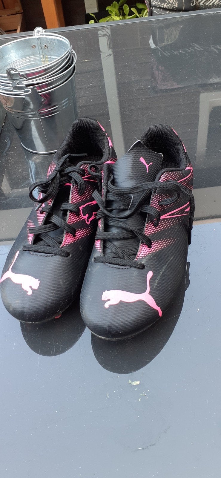 Voetbalschoenen,36 scheenbeschermers, M, Ophalen, Zo goed als nieuw, Kleding of Schoenen